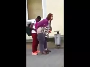 Ramassé anal fille s ...