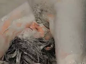 Débauche dure pour u ...